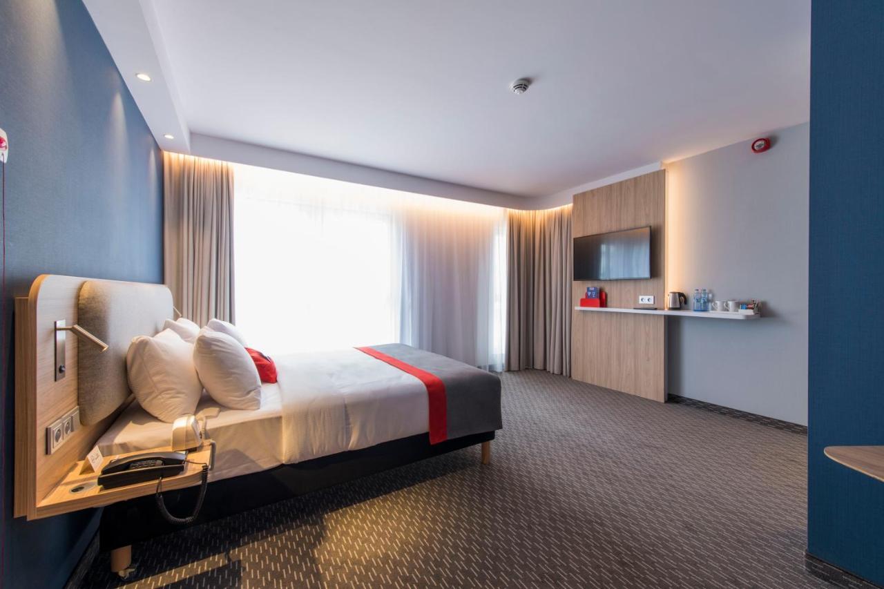Holiday Inn Express Warsaw - Mokotow By Ihg Exterior foto