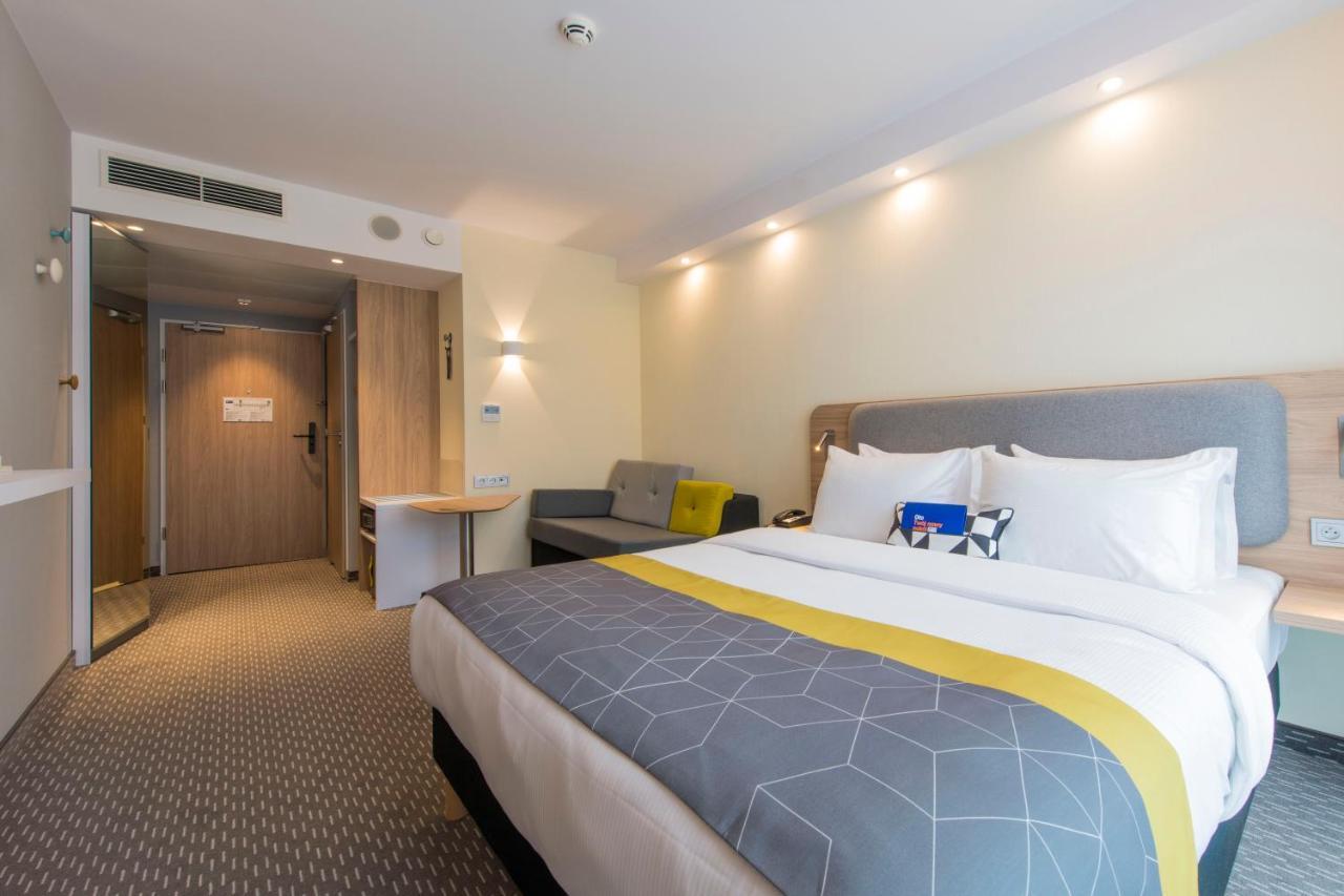 Holiday Inn Express Warsaw - Mokotow By Ihg Exterior foto