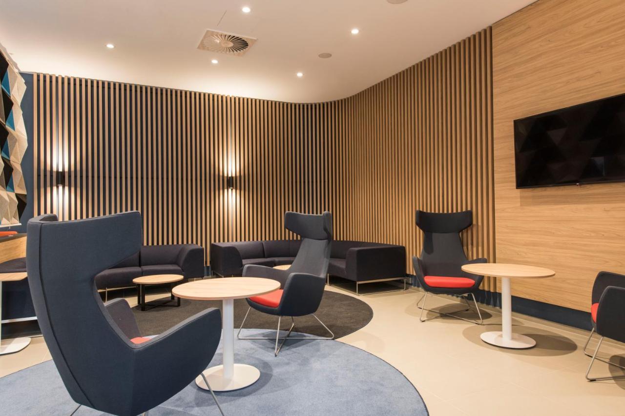 Holiday Inn Express Warsaw - Mokotow By Ihg Exterior foto