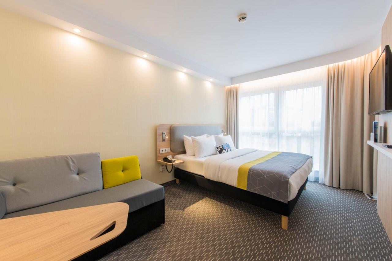 Holiday Inn Express Warsaw - Mokotow By Ihg Exterior foto