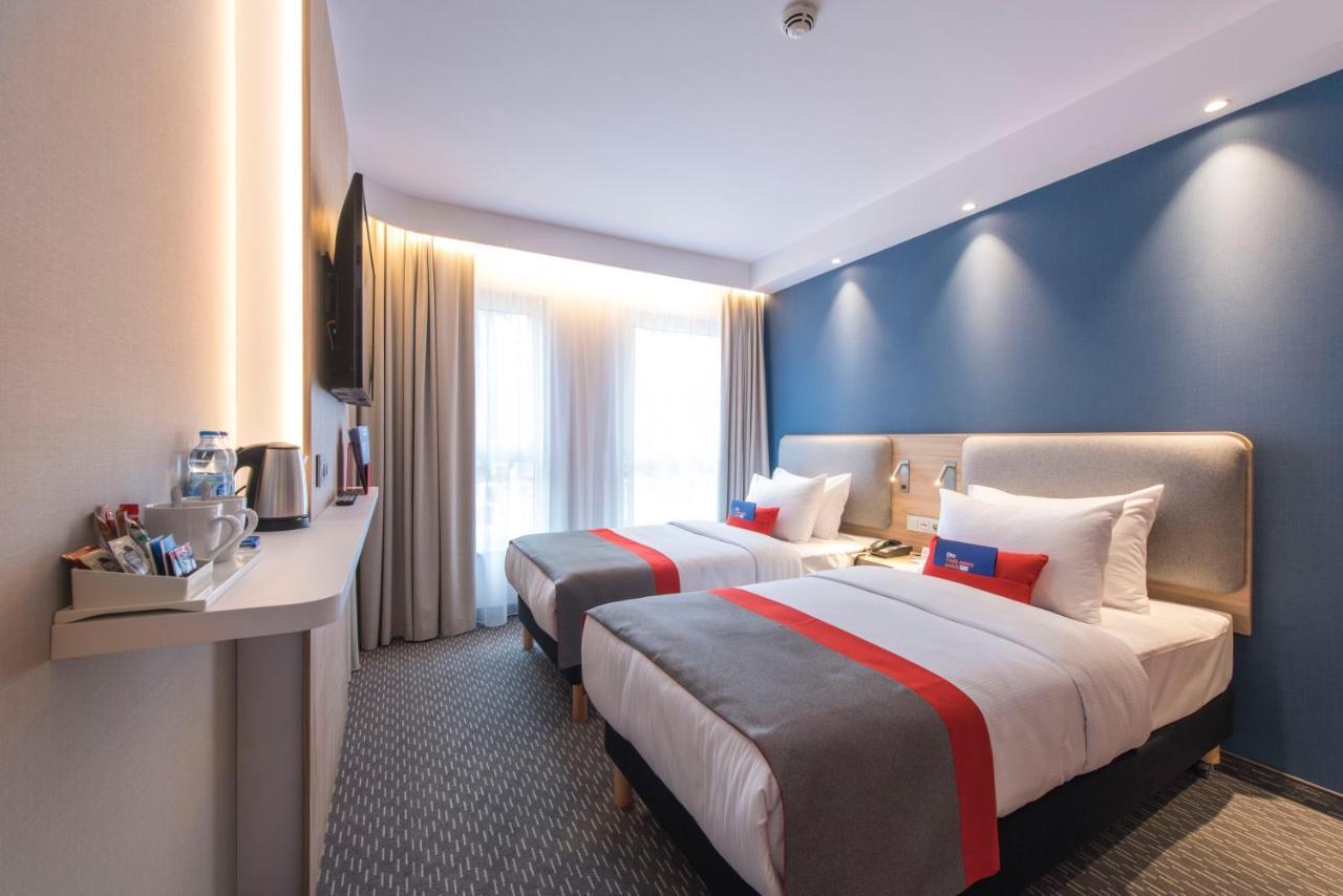 Holiday Inn Express Warsaw - Mokotow By Ihg Exterior foto