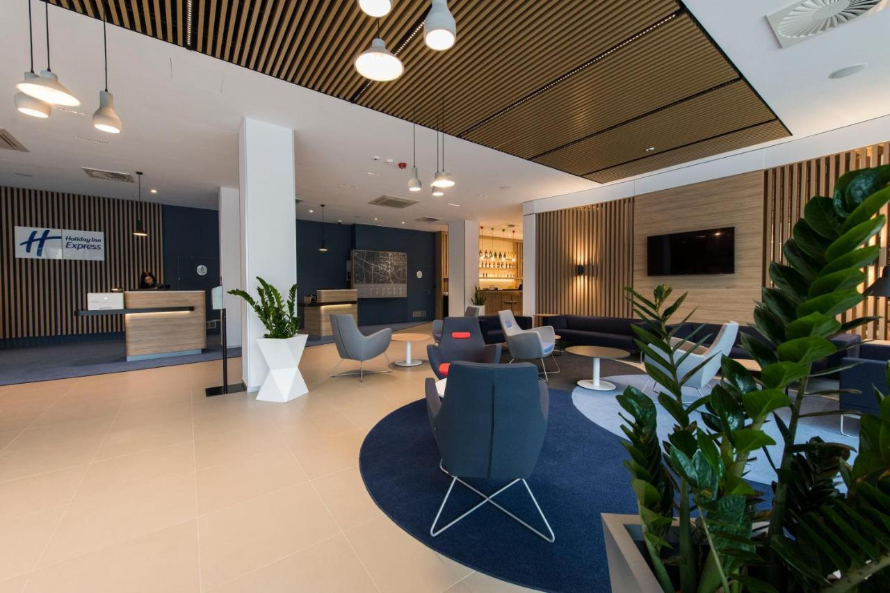 Holiday Inn Express Warsaw - Mokotow By Ihg Exterior foto
