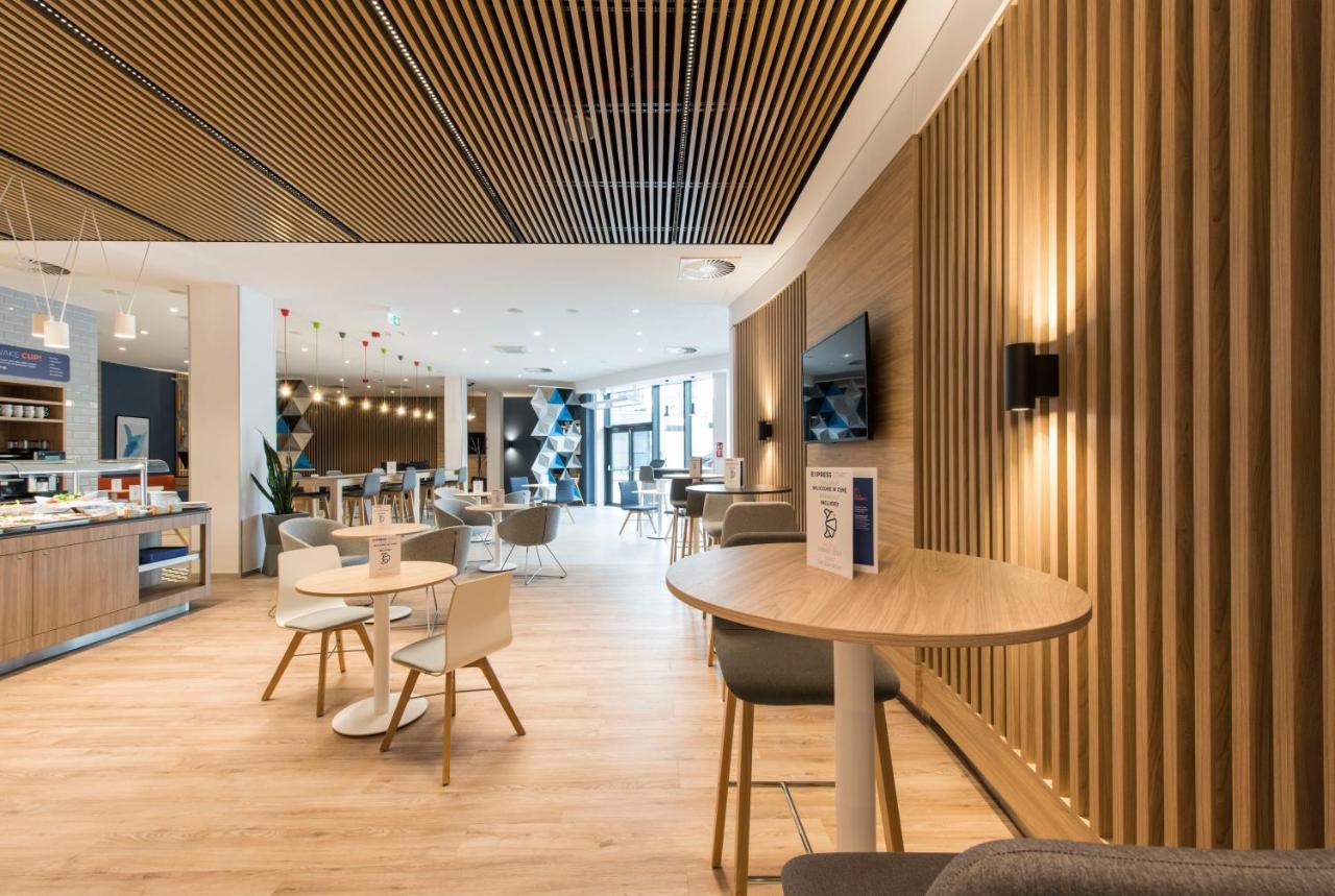 Holiday Inn Express Warsaw - Mokotow By Ihg Exterior foto