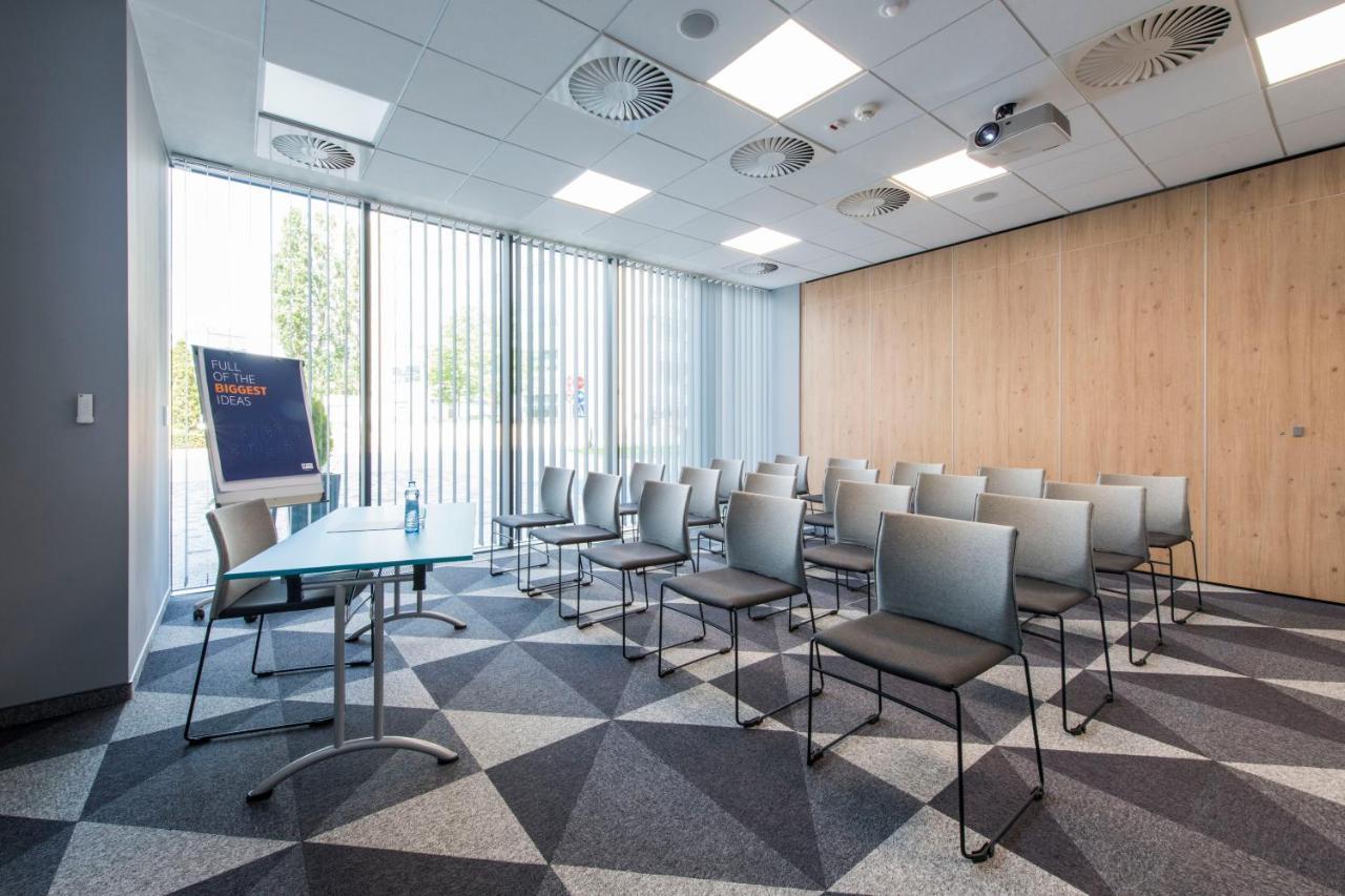 Holiday Inn Express Warsaw - Mokotow By Ihg Exterior foto