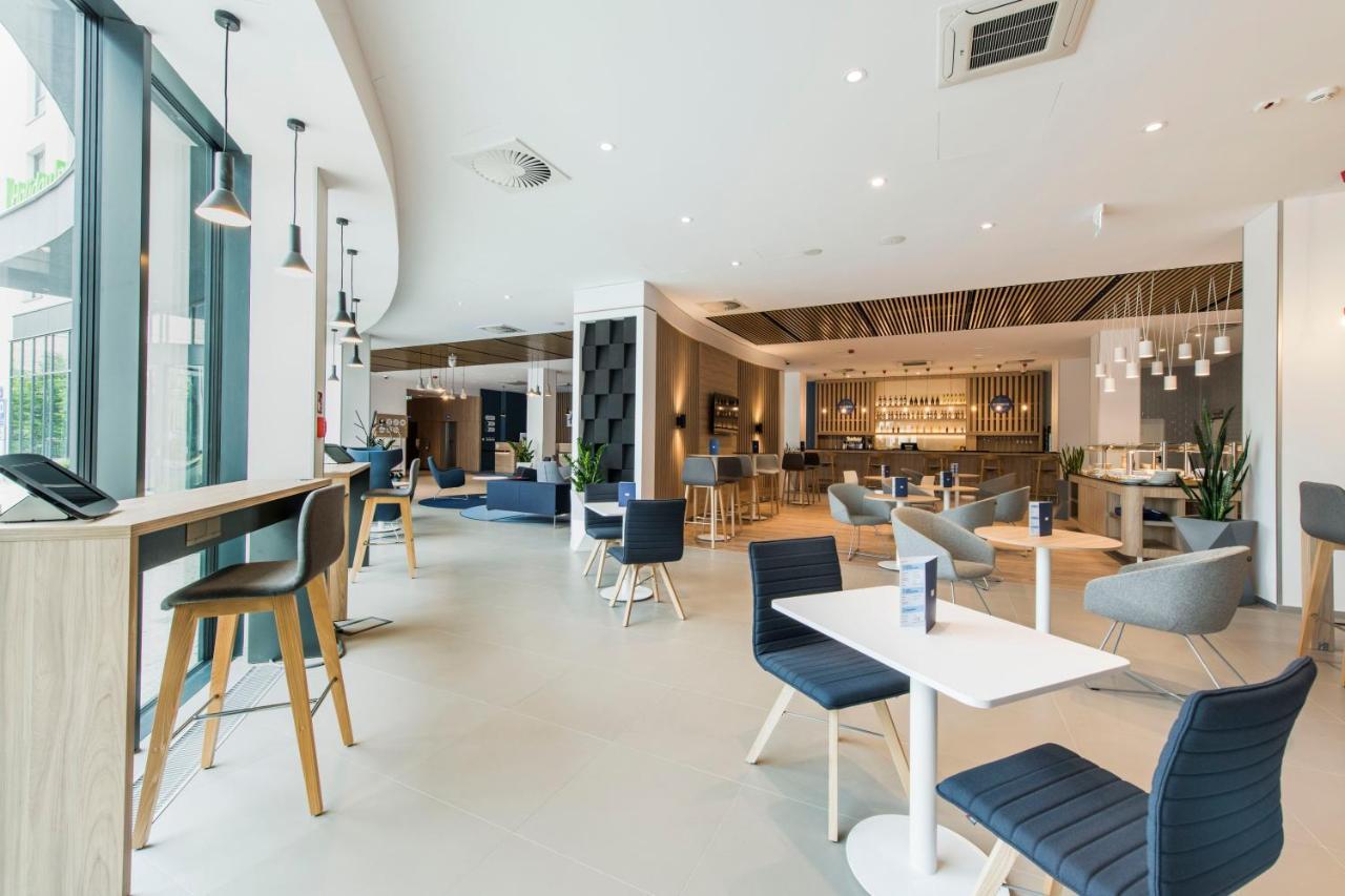 Holiday Inn Express Warsaw - Mokotow By Ihg Exterior foto