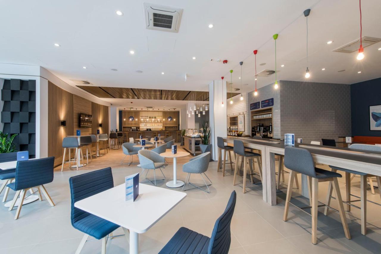Holiday Inn Express Warsaw - Mokotow By Ihg Exterior foto