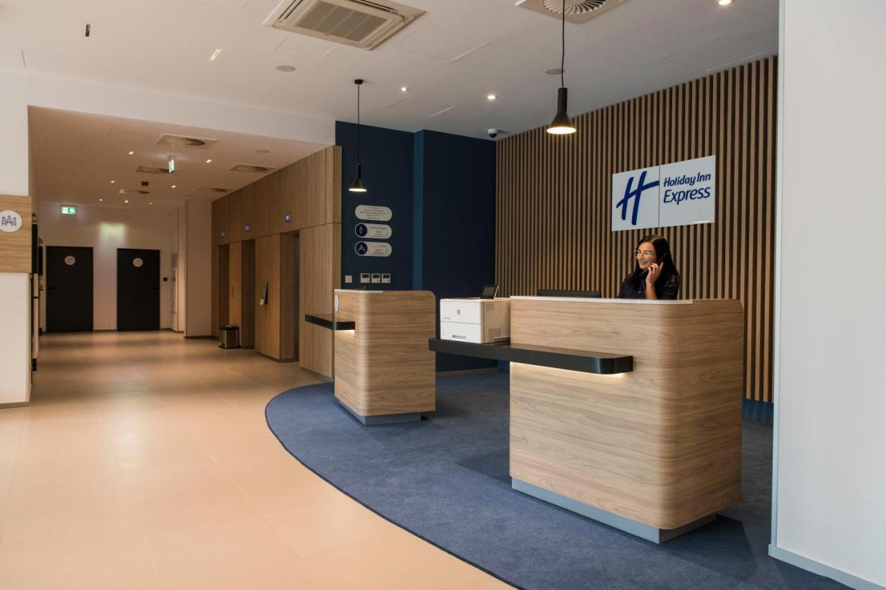 Holiday Inn Express Warsaw - Mokotow By Ihg Exterior foto