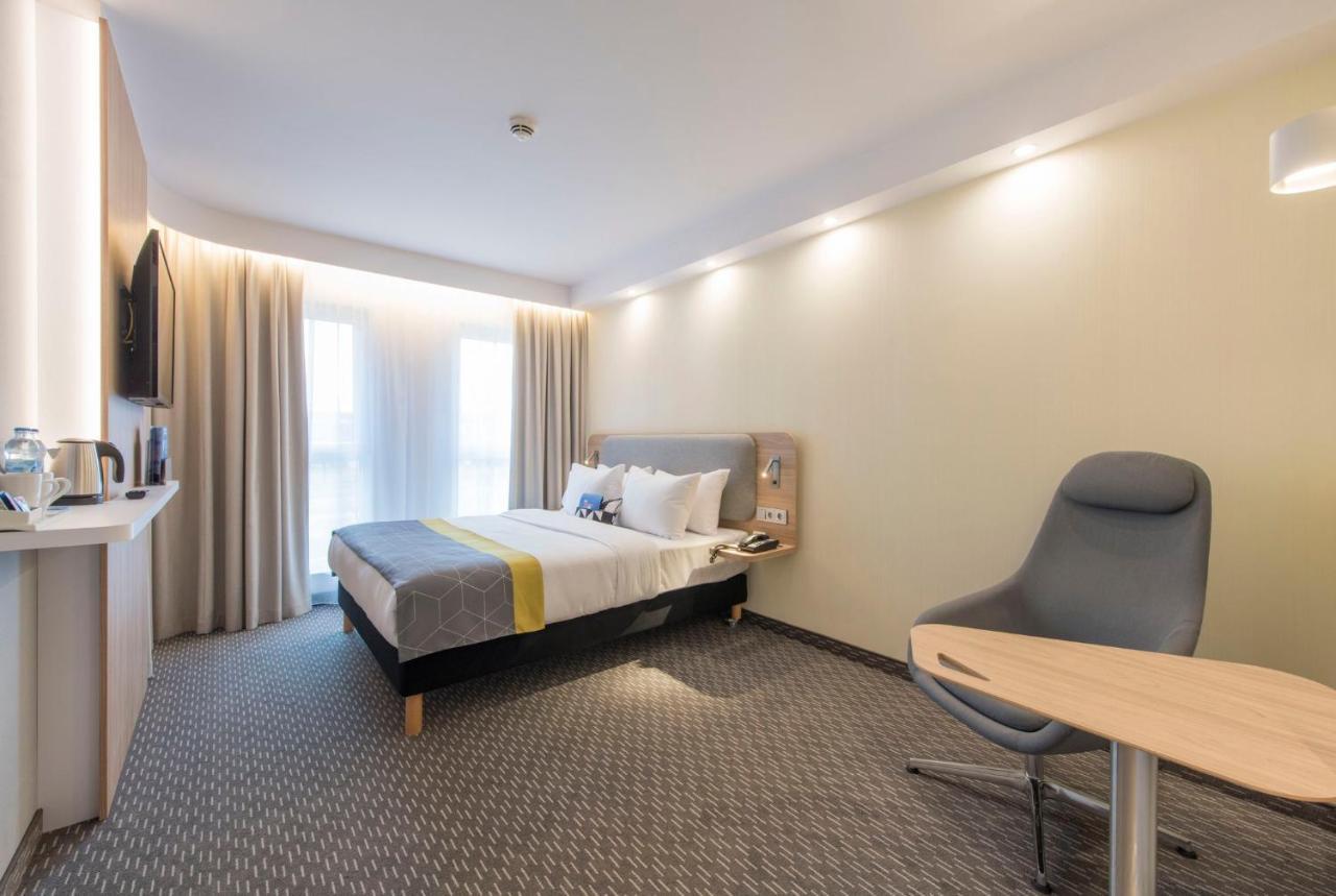 Holiday Inn Express Warsaw - Mokotow By Ihg Exterior foto
