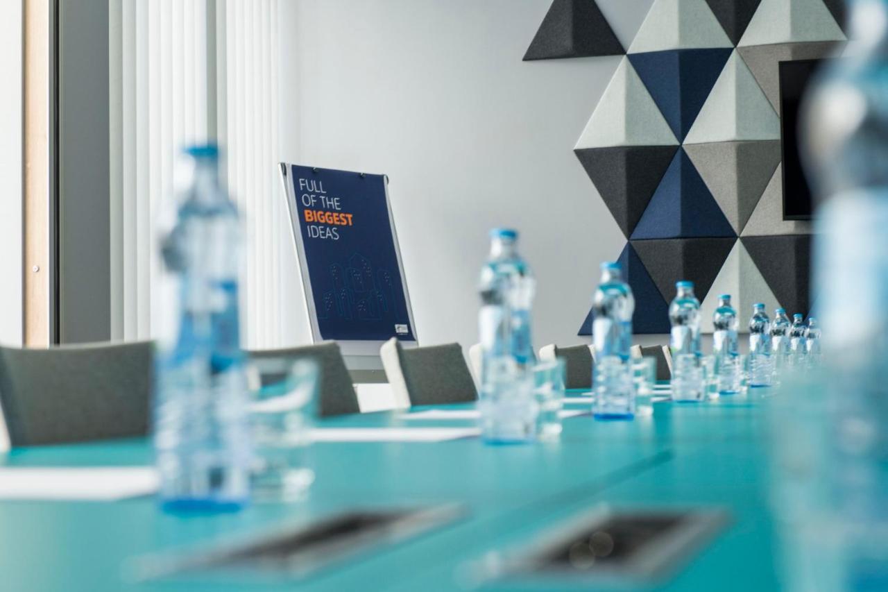 Holiday Inn Express Warsaw - Mokotow By Ihg Exterior foto