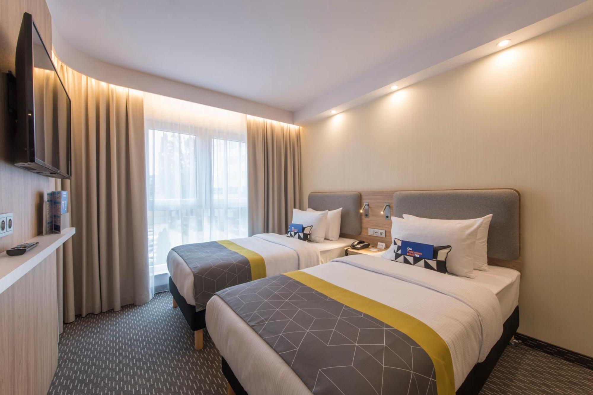 Holiday Inn Express Warsaw - Mokotow By Ihg Exterior foto